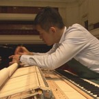 「もうひとつのショパン国際ピアノコンクール」国際版 / Tuning Battle – Behind the Chopin Piano Competition (NHK)